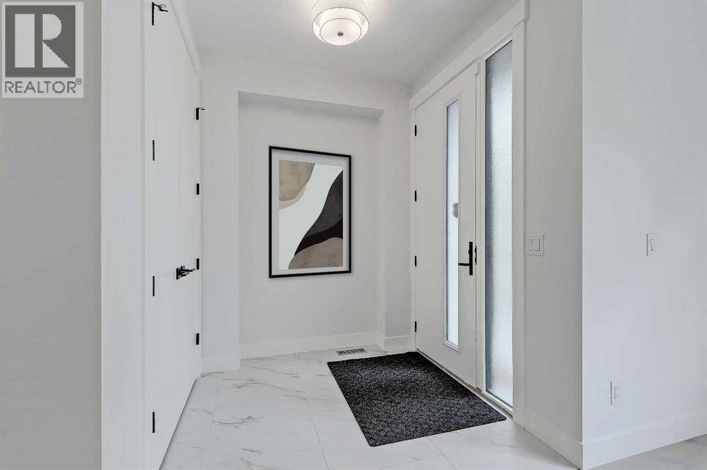 Calgary, AB T2M1S4,440 23 Avenue NW