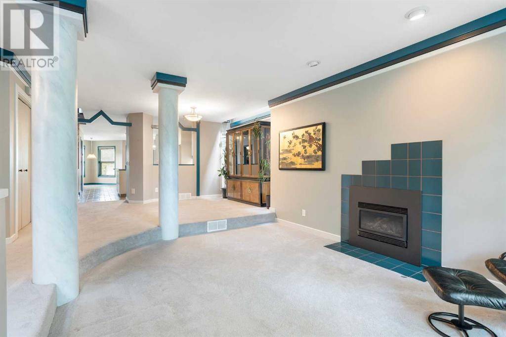 Calgary, AB T2N3H3,1726 Broadview Road NW
