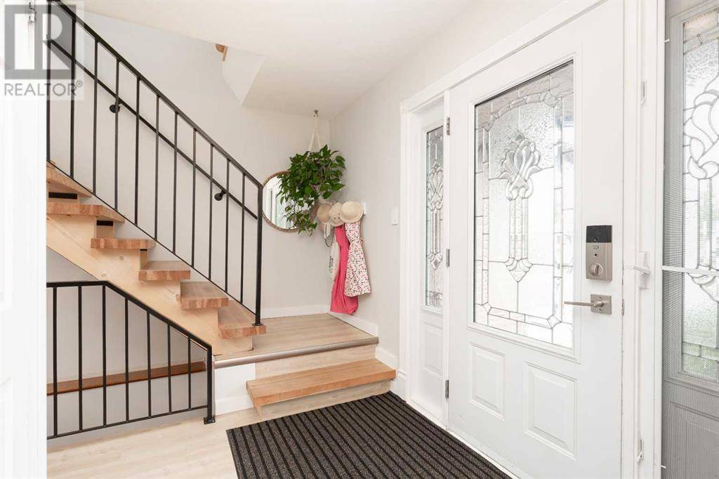 Lethbridge, AB T1K4A4,115 Lemoyne Crescent W