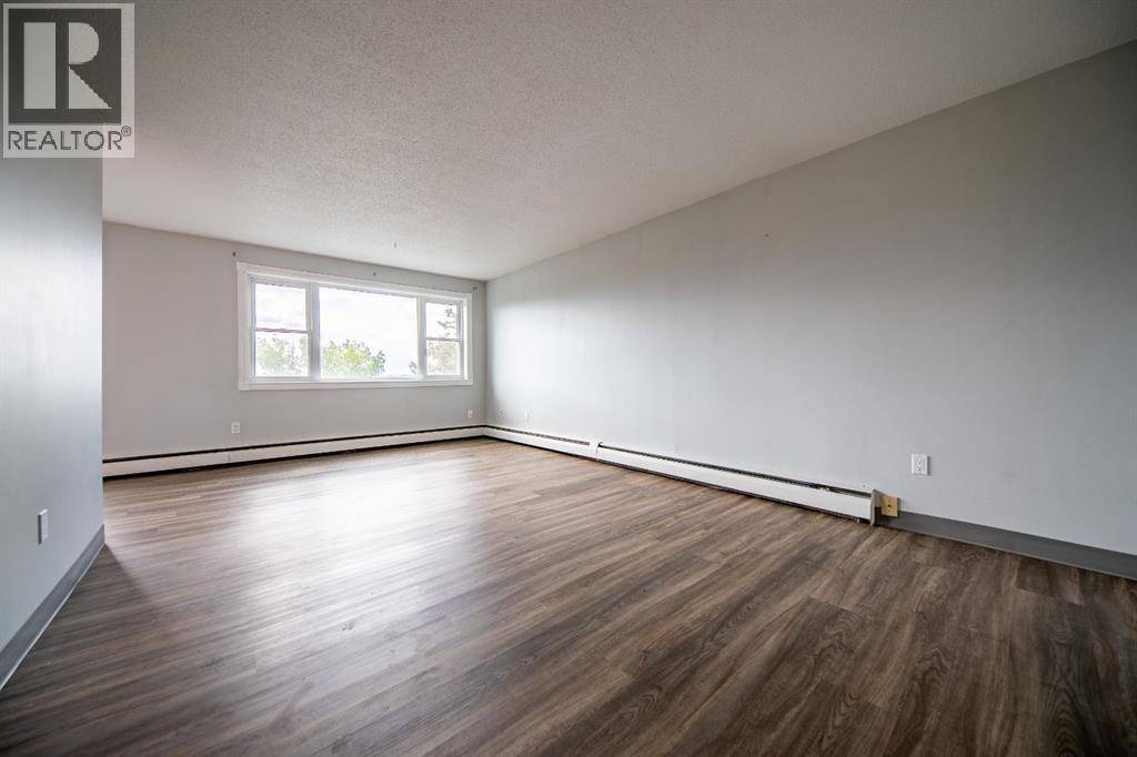 Grande Prairie, AB T8V5G8,405, 10230 106 Avenue