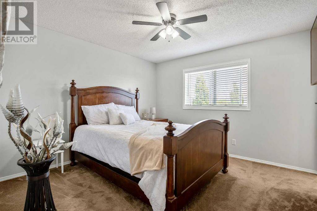 Okotoks, AB T1S1S3,438 Sheep River Point