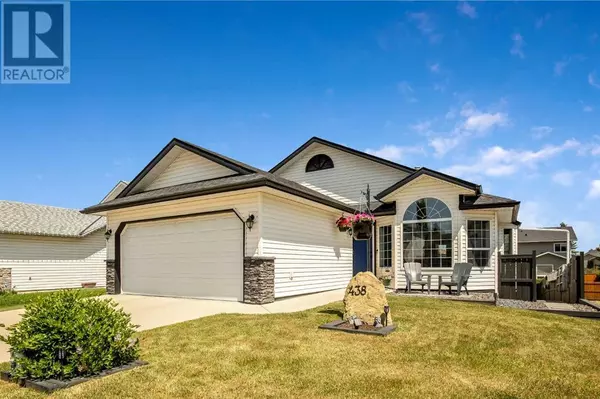 438 Sheep River Point, Okotoks, AB T1S1S3