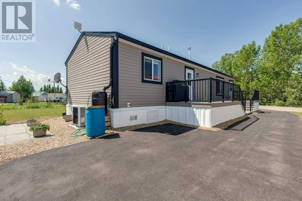 Trochu, AB T0M2C0,16 Trochu Avenue