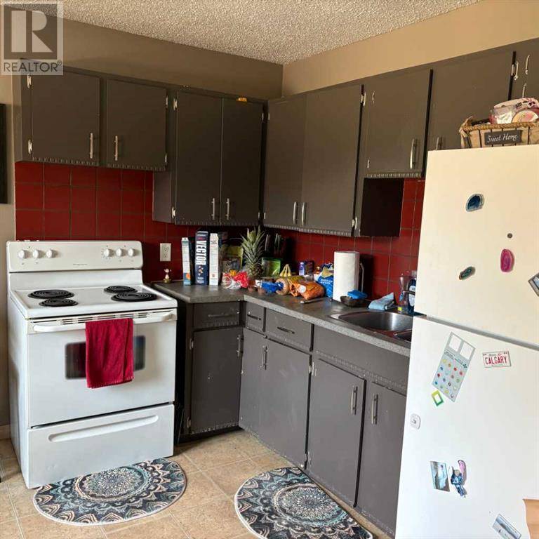Grande Prairie, AB T8V4R8,7848 Cedarwood Park