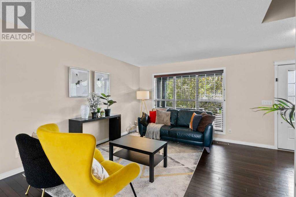 Calgary, AB T2Z0J8,172 New Brighton Green SE
