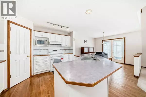 Calgary, AB T3H3R1,42 Sierra Nevada Green SW