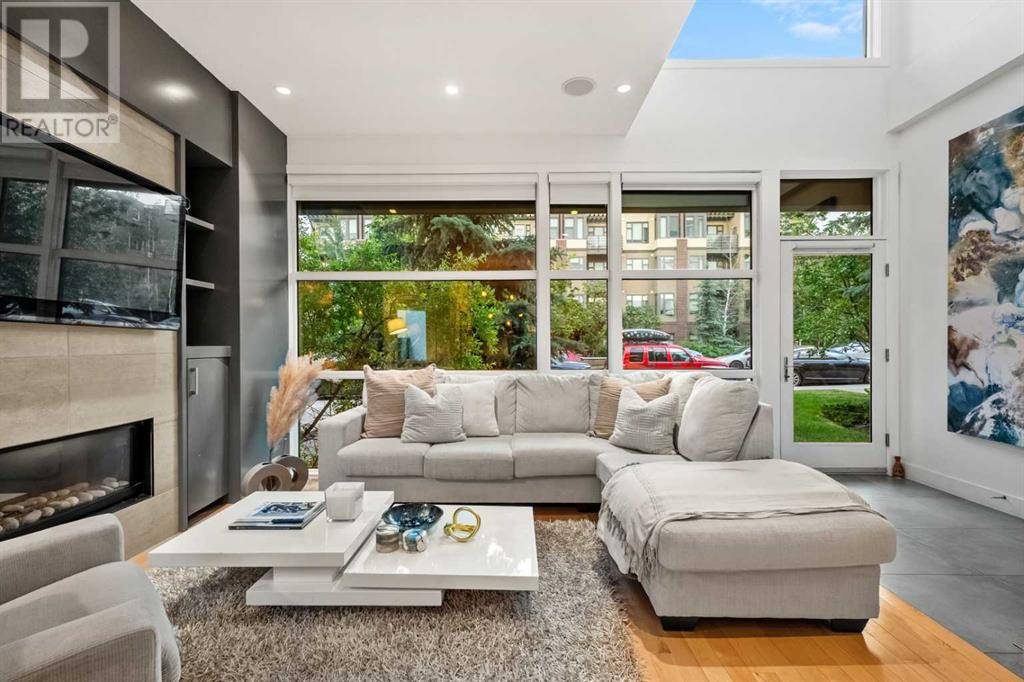 Calgary, AB T2T3E9,1, 1723 10 Street SW