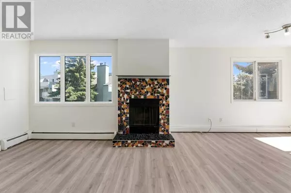 Calgary, AB T3E6T7,3315, 80 Glamis Drive SW