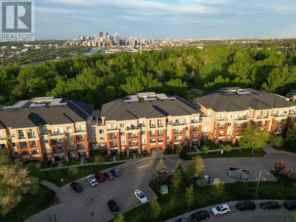 6202, 14 Hemlock Crescent, Calgary, AB T3C2Z2