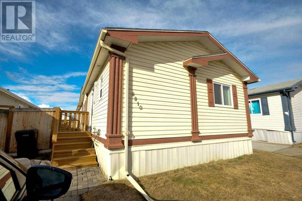 8810 85 Avenue, Grande Prairie, AB T8X0A8