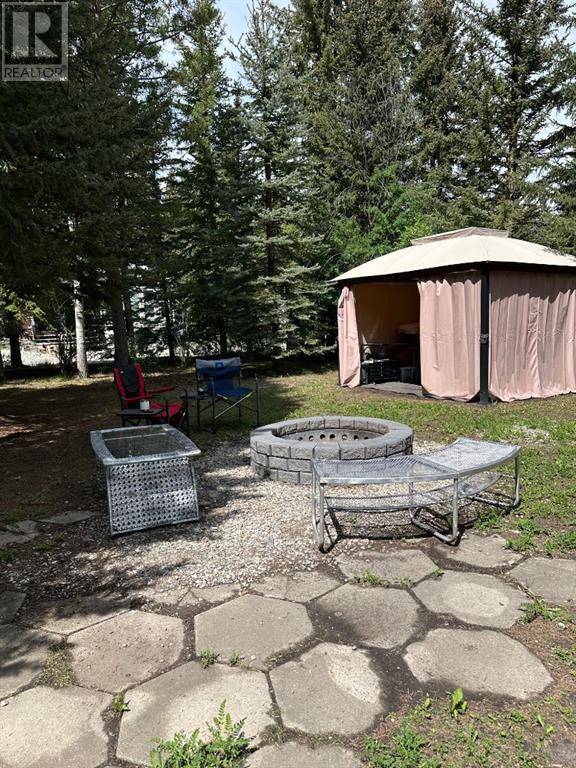 109, 200 4 Avenue SW, Sundre, AB T0M1K0