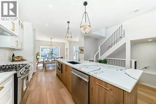 Calgary, AB T3B2K6,4816 70 Street NW