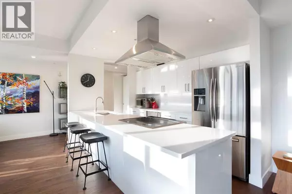 1005, 205 Riverfront Avenue SW, Calgary, AB T2P5K4