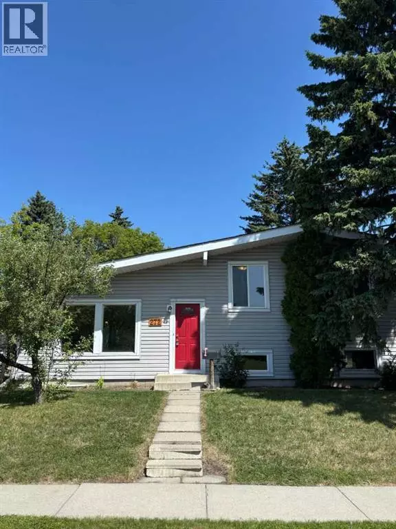 272 Acadia Drive SE, Calgary, AB T2J0A7