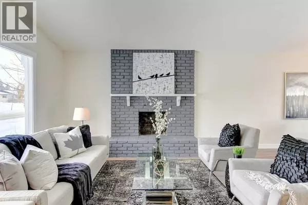 Calgary, AB T2J0A7,272 Acadia Drive SE