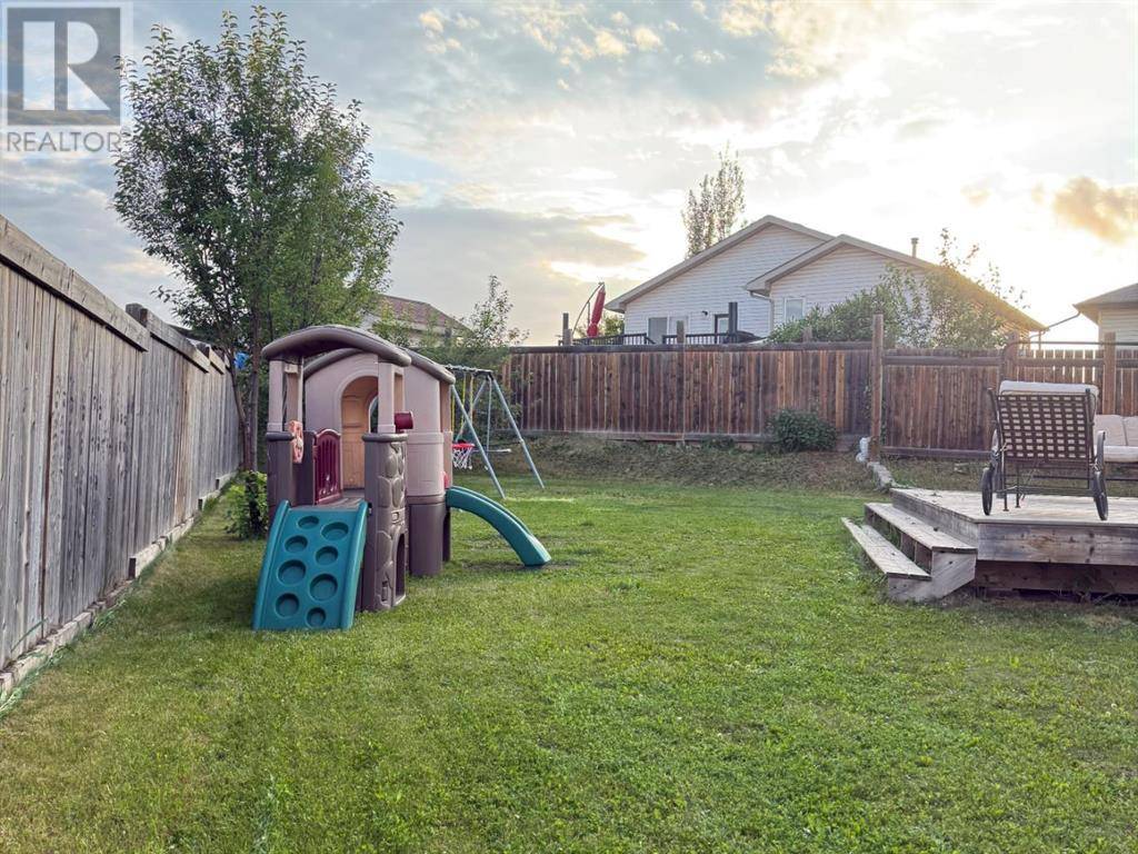 Fort Mcmurray, AB T9K0E7,126 Pearl Bay
