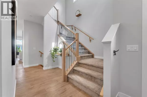 73 Calhoun Crescent NE, Calgary, AB T3P1X9
