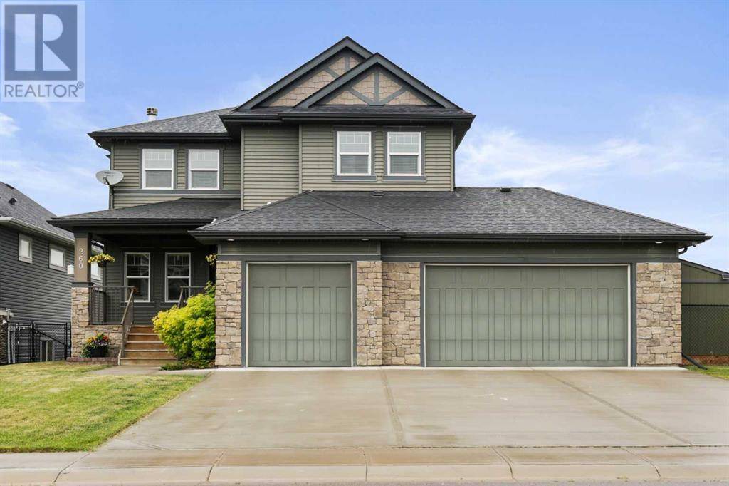 Langdon, AB T0J1X3,260 Boulder Creek Crescent SE