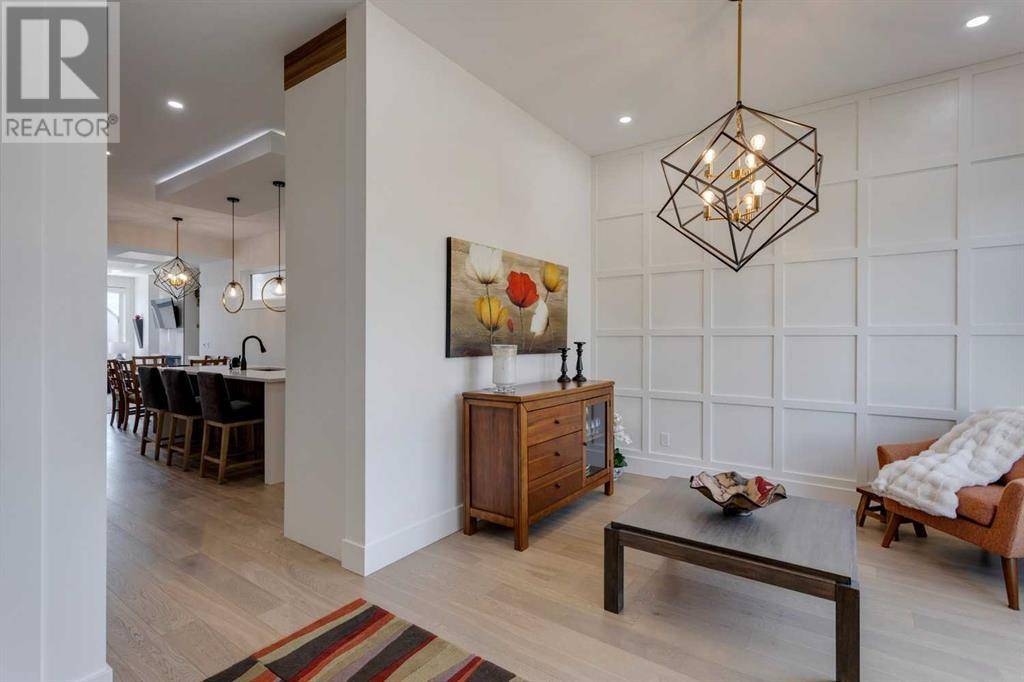 Calgary, AB T3E2R3,2020 32 Street SW