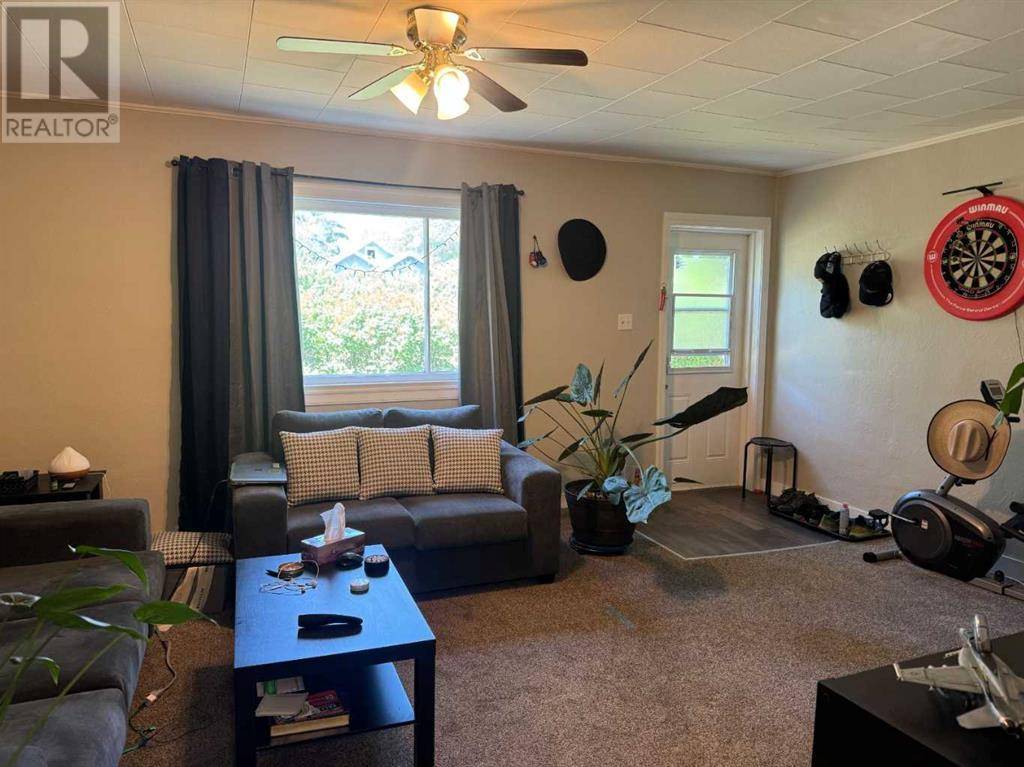 Drumheller, AB T0J0Y4,408 3 Street E