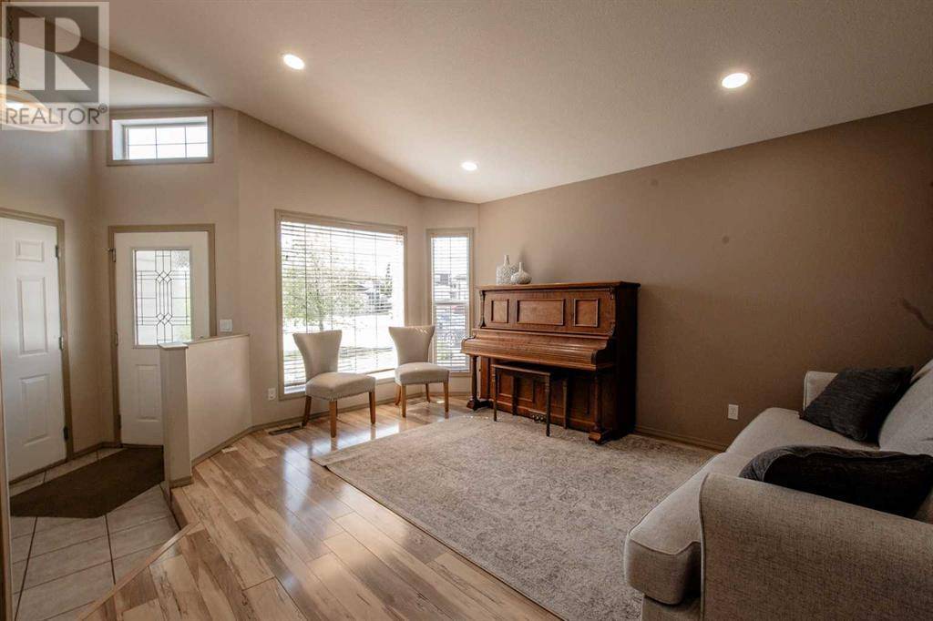 Grande Prairie, AB T8W2T1,81 Pinnacle Crescent