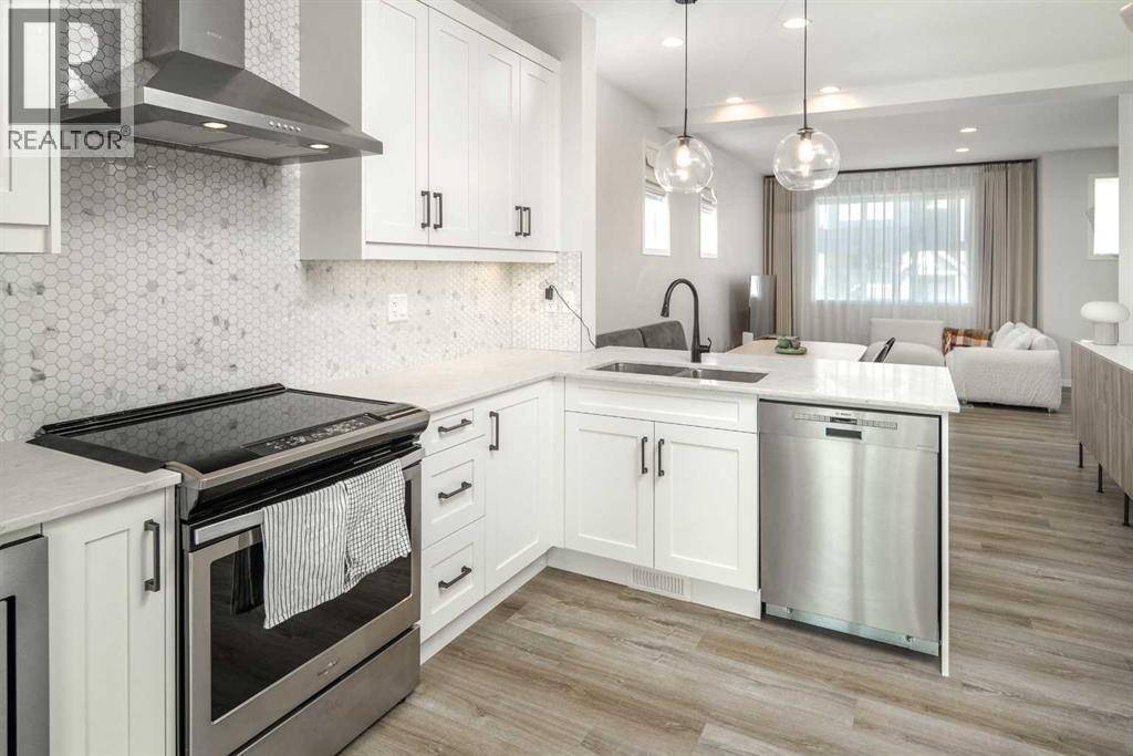 Calgary, AB T3R0Z9,601, 355 Nolancrest Heights NW