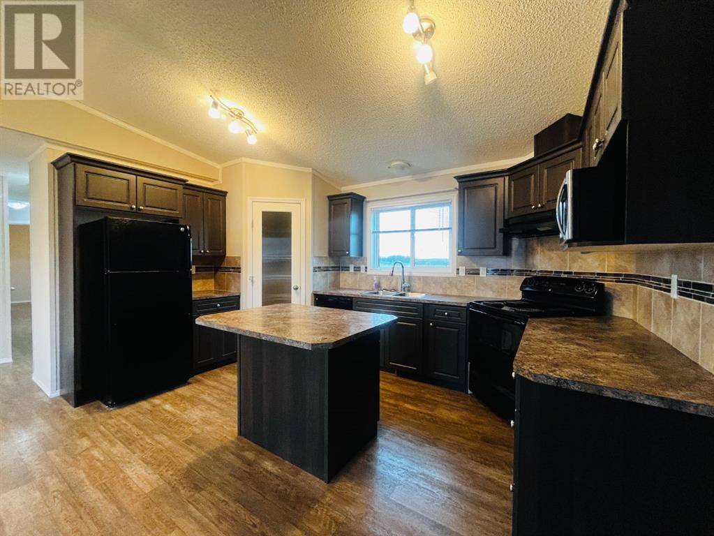 Islay, AB T0B2J0,4907 50 Street