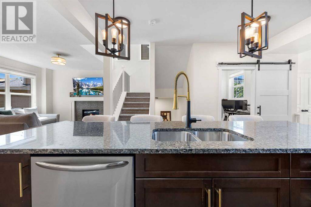 Calgary, AB T3M2B1,91 Masters Avenue SE