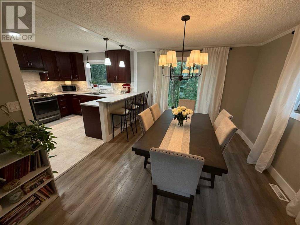 Hinton, AB T7V1L1,394 Collinge Road