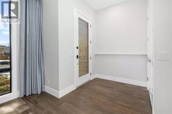 Calgary, AB T3E1K3,2126A 52 Avenue SW