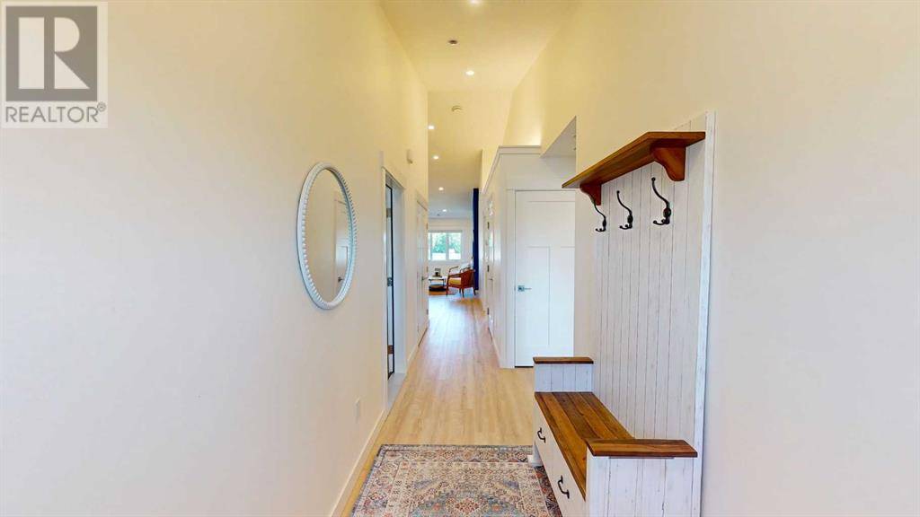 Cardston, AB T0K0K0,851 7 Avenue W