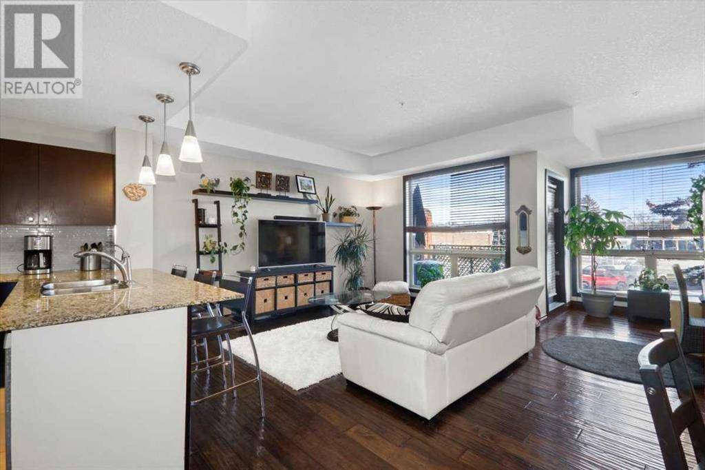 Calgary, AB T2N2X5,203, 118 34 Street NW