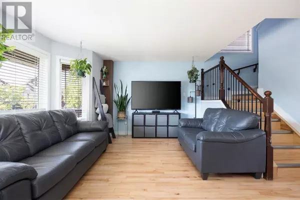 Fort Mcmurray, AB T9K0M8,129 Honeysuckle Way