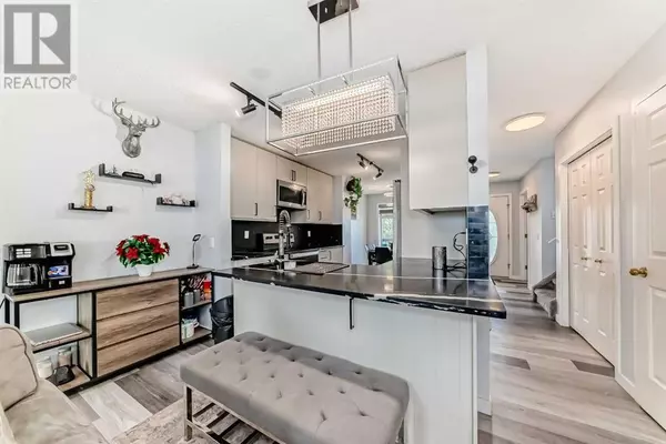 Calgary, AB T3A5X7,85 Hidden Ranch Hill NW
