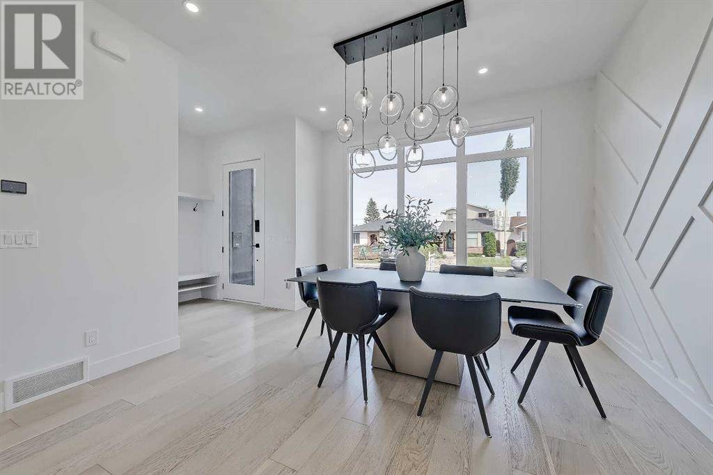 Calgary, AB T3C1X5,1109 41 Street SW