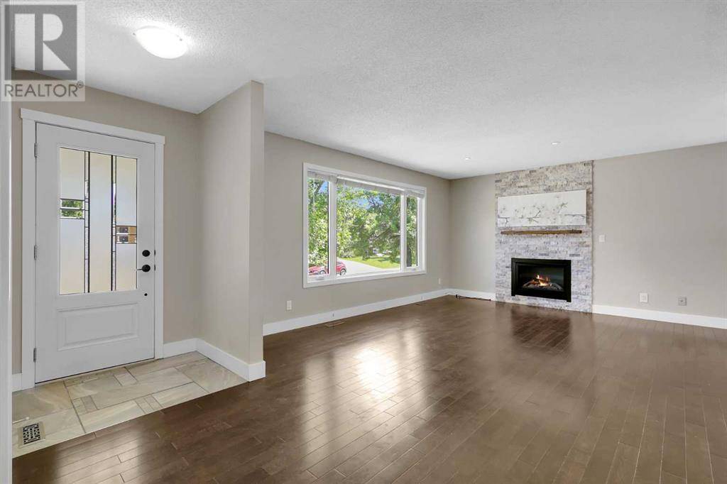 Calgary, AB T2W4E8,75 Woodbrook Way SW