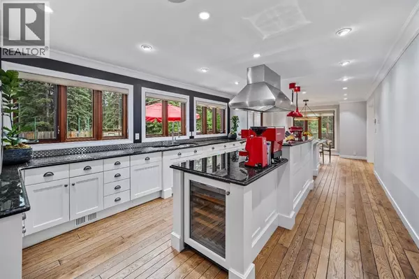 Canmore, AB T1W1T1,5 Woodside Lane