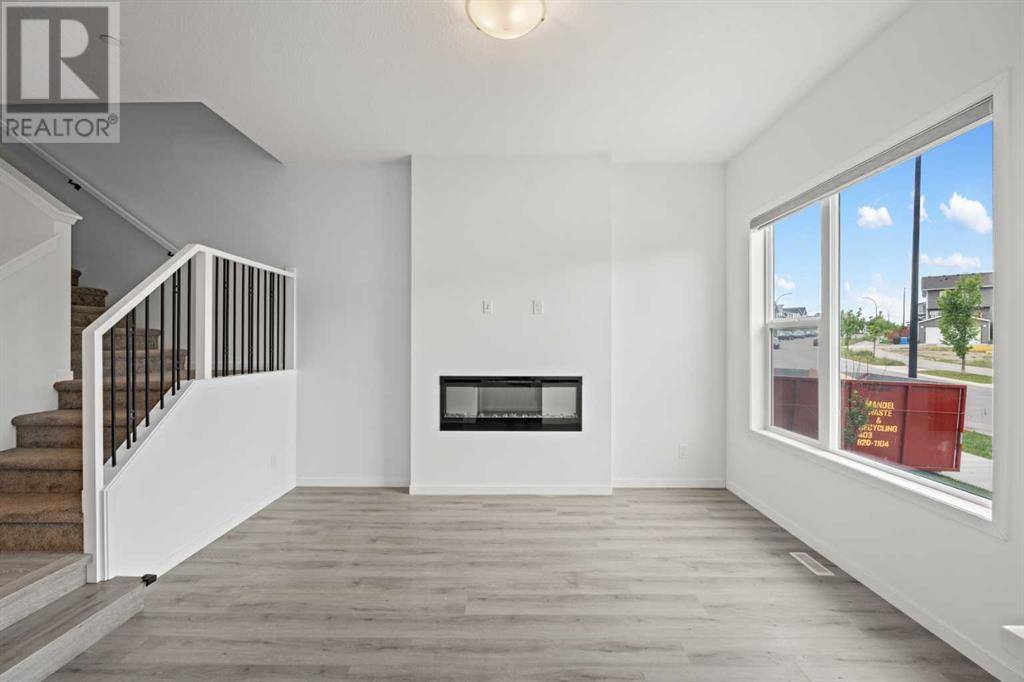 Calgary, AB T3P1N8,685 Livingston Way NE