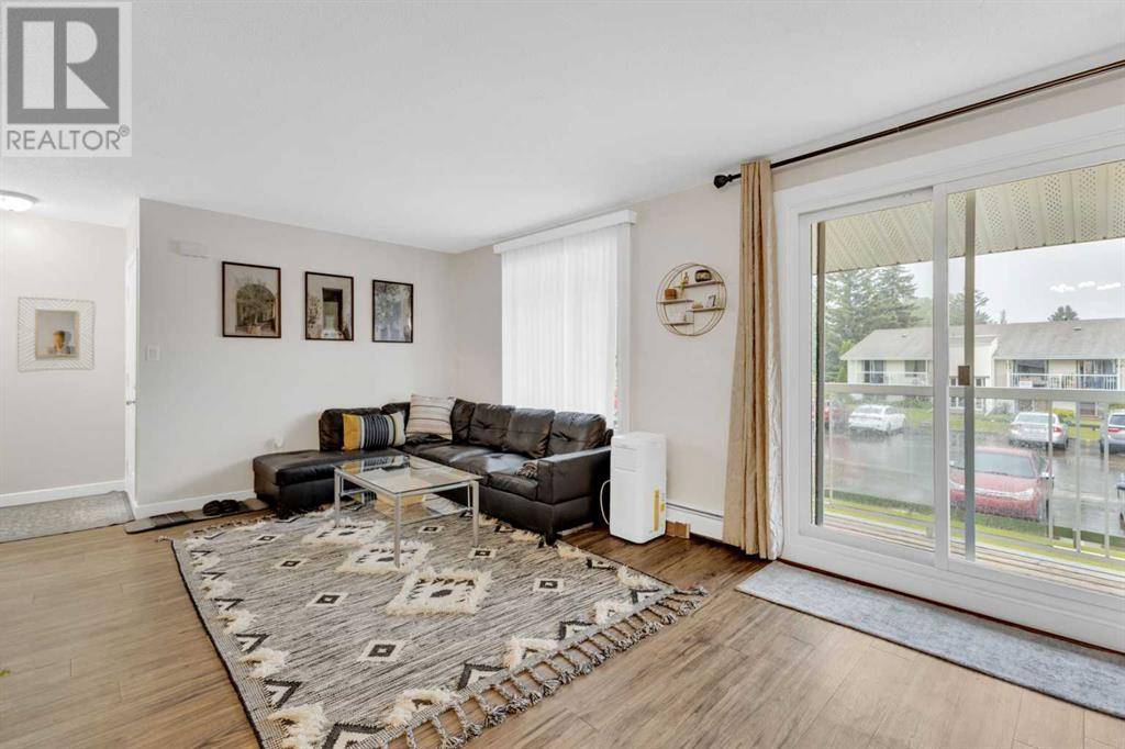 Red Deer, AB T4N0B9,26, 11 Stanton Street