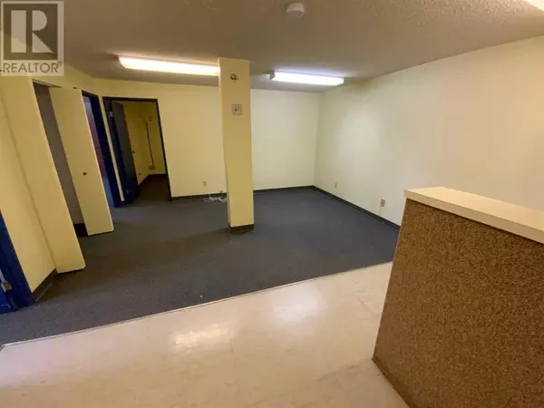 Three Hills, AB T0M2A0,115 & 117 4 th Avenue S