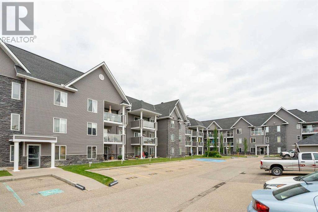 Calgary, AB T3L2J9,2103, 2103 Tuscarora Manor NW