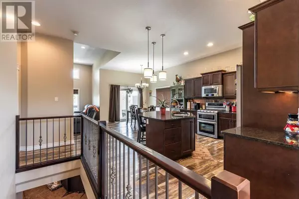 Medicine Hat, AB T1B0N3,376 Somerside Crescent SE