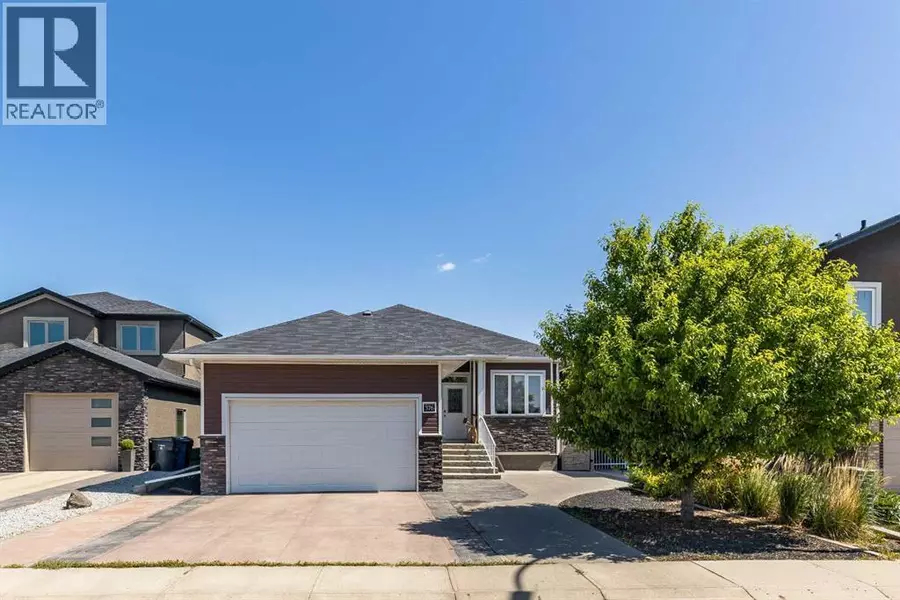 376 Somerside Crescent SE, Medicine Hat, AB T1B0N3