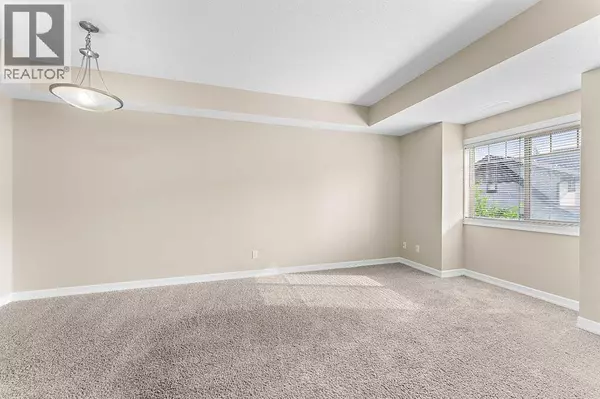 Calgary, AB T3B6L7,816, 121 Copperpond Common SE