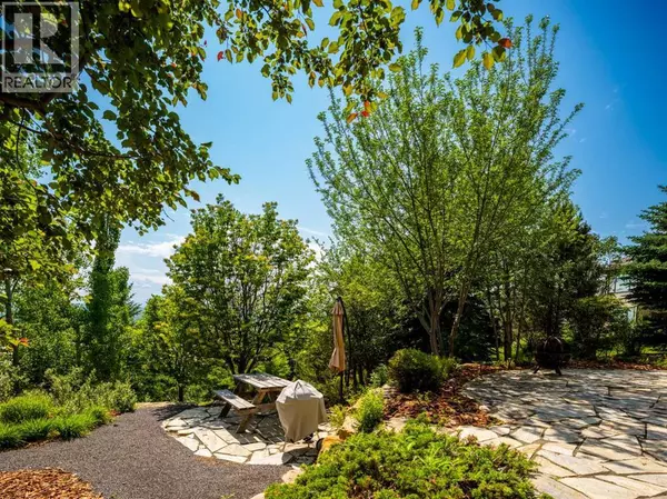 Calgary, AB T3H3Y8,57 Slopes Point SW