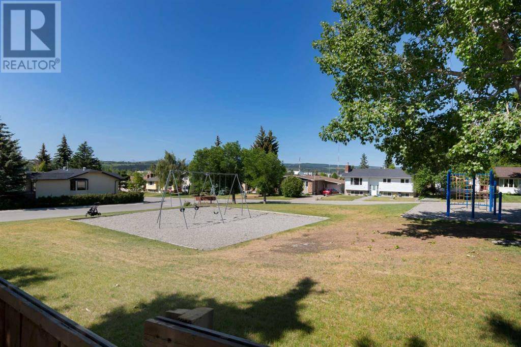 Cochrane, AB T4C1C3,5 Benchlands Place