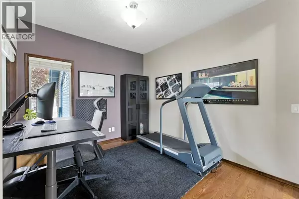 Calgary, AB T2X0L9,148 Chaparral Valley Terrace SE