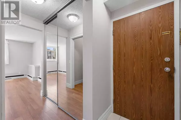 Calgary, AB T3B2M3,104, 4619 73 Street NW