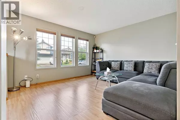 Calgary, AB T3K4T1,7 Covewood Park NE