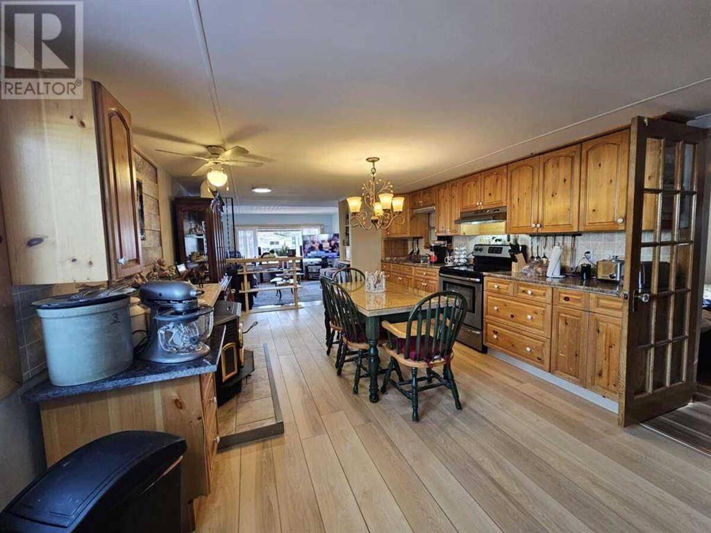Calgary, AB T3B5N8,431, 3223 83 Street NW